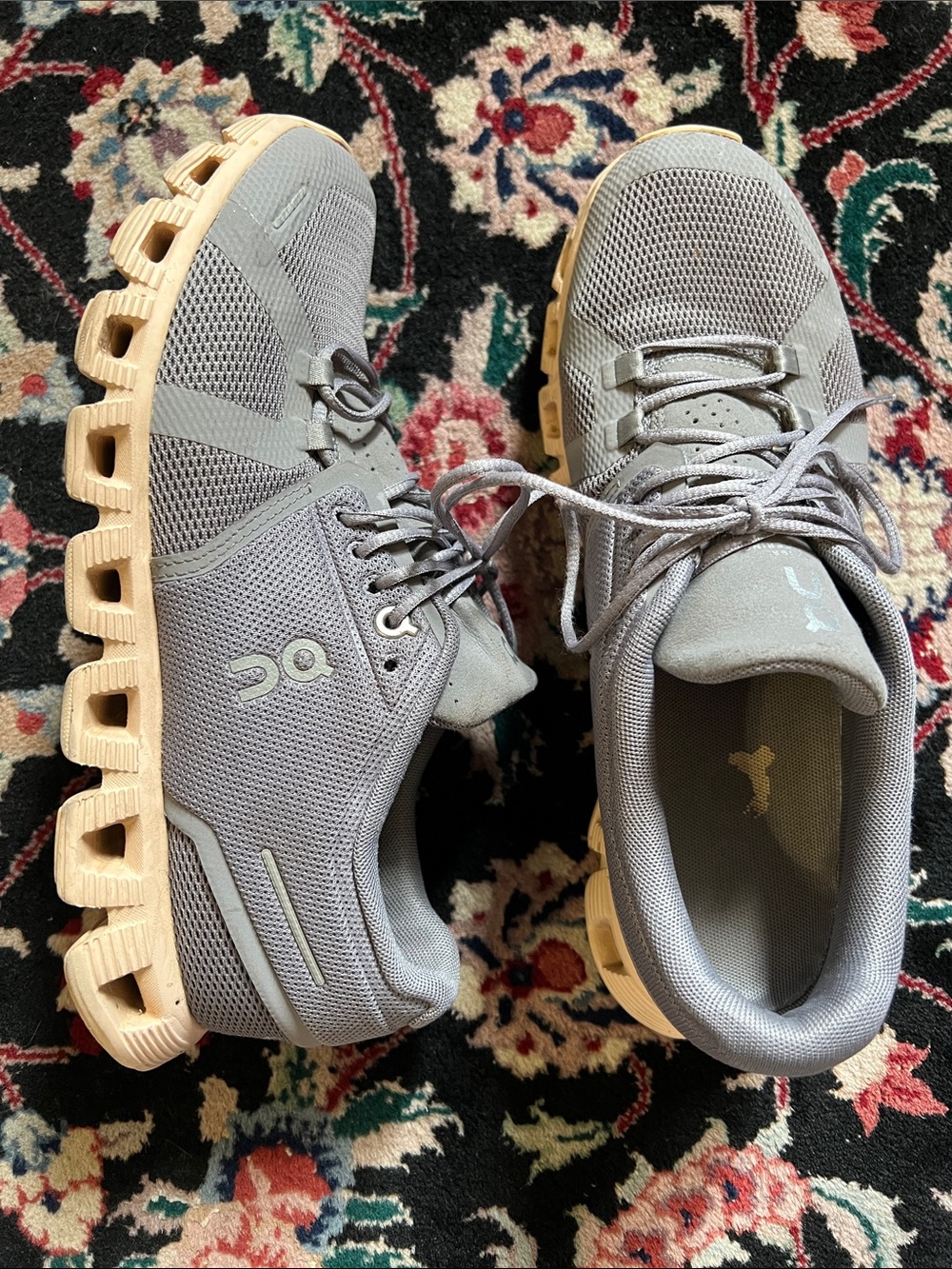 On Running Women’s Athletic Shoes in Light Gray with Tan Sole